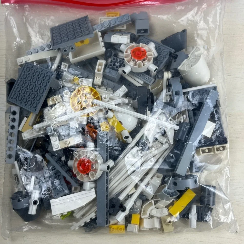 LEGO Star Wars: Y-Wing Fighter (7658) Complete W/Minifigs & Manual no box